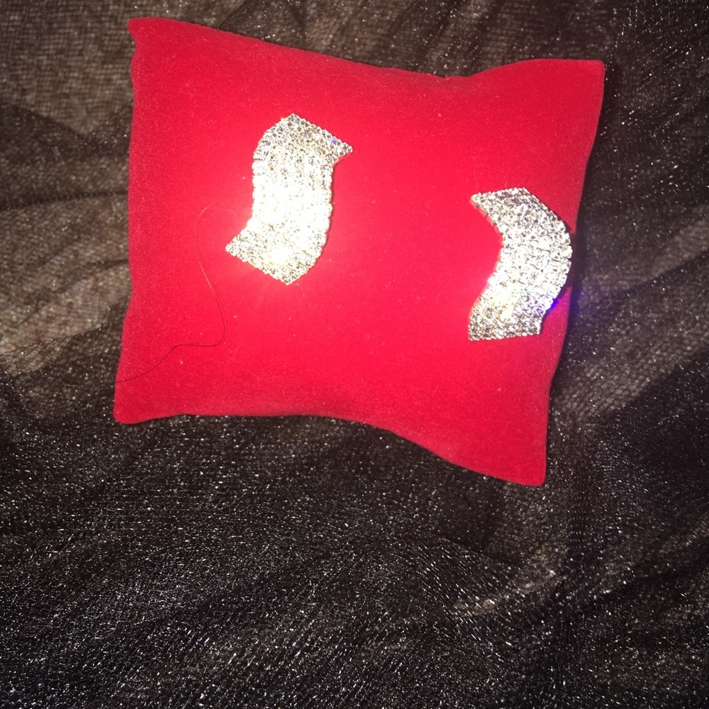 Rhinestone drop earrings